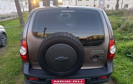 Chevrolet Niva I рестайлинг, 2014 год, 550 000 рублей, 6 фотография