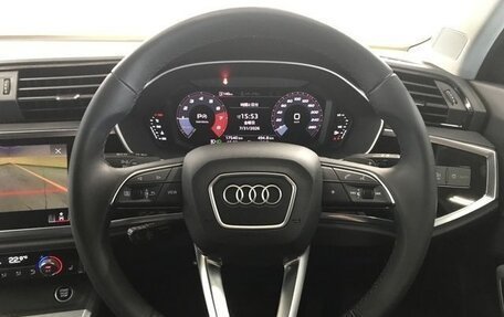 Audi Q3, 2022 год, 2 200 000 рублей, 10 фотография