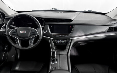 Cadillac XT5 I рестайлинг, 2017 год, 2 450 000 рублей, 16 фотография