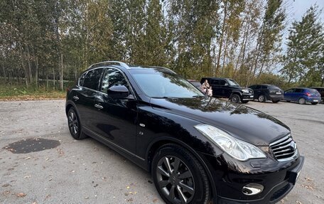 Infiniti QX50 I рестайлинг, 2015 год, 2 050 000 рублей, 3 фотография