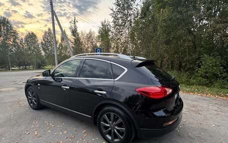 Infiniti QX50 I рестайлинг, 2015 год, 2 050 000 рублей, 9 фотография