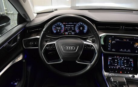 Audi A7, 2018 год, 4 200 000 рублей, 10 фотография