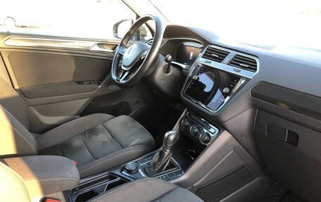 Volkswagen Tiguan II, 2018 год, 2 800 000 рублей, 14 фотография