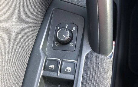 Volkswagen Tiguan II, 2018 год, 2 800 000 рублей, 12 фотография
