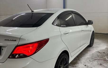 Hyundai Solaris II рестайлинг, 2015 год, 820 000 рублей, 6 фотография