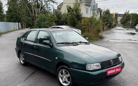 Volkswagen Polo III рестайлинг, 1997 год, 130 000 рублей, 1 фотография