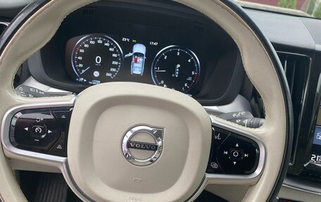 Volvo XC60 II, 2018 год, 2 950 000 рублей, 9 фотография