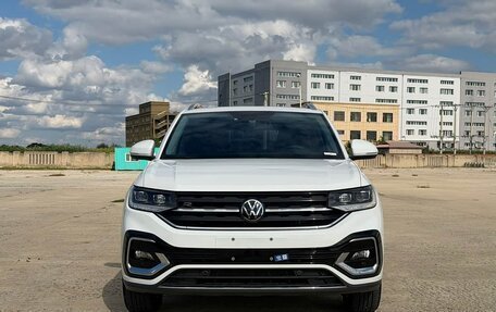 Volkswagen T-Cross I, 2023 год, 1 690 002 рублей, 2 фотография
