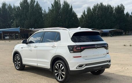 Volkswagen T-Cross I, 2023 год, 1 690 002 рублей, 5 фотография