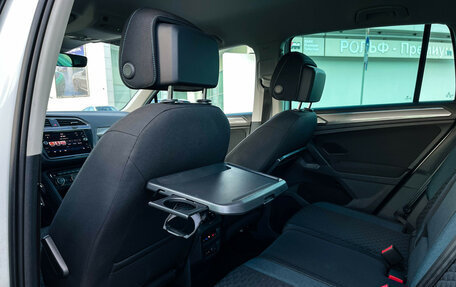 Volkswagen Tiguan II, 2019 год, 2 420 000 рублей, 18 фотография