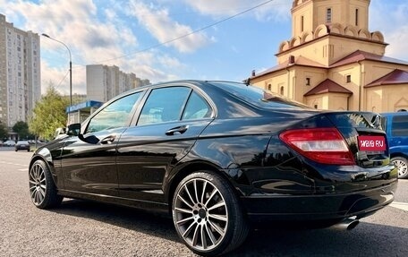 Mercedes-Benz C-Класс, 2009 год, 1 050 000 рублей, 1 фотография