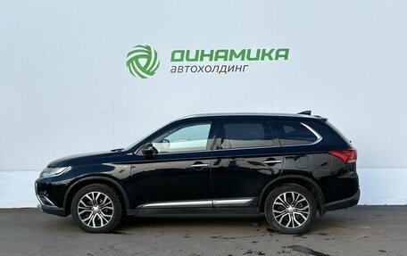 Mitsubishi Outlander III рестайлинг 3, 2018 год, 2 125 000 рублей, 8 фотография