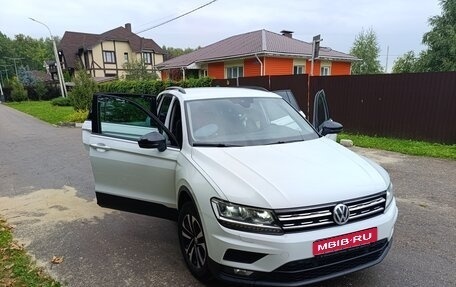 Volkswagen Tiguan II, 2020 год, 2 620 000 рублей, 1 фотография
