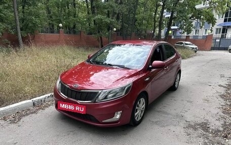 KIA Rio III рестайлинг, 2012 год, 570 000 рублей, 2 фотография