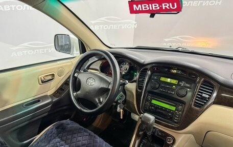 Toyota Highlander III, 2003 год, 1 330 000 рублей, 13 фотография