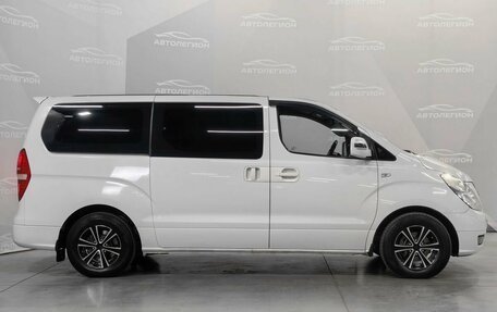 Hyundai Grand Starex Grand Starex I рестайлинг 2, 2012 год, 1 550 000 рублей, 6 фотография