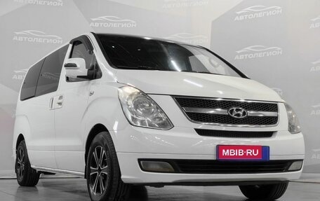 Hyundai Grand Starex Grand Starex I рестайлинг 2, 2012 год, 1 550 000 рублей, 26 фотография