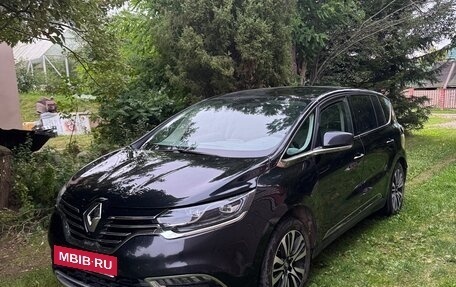 Renault Espace V рестайлинг, 2017 год, 1 650 000 рублей, 2 фотография
