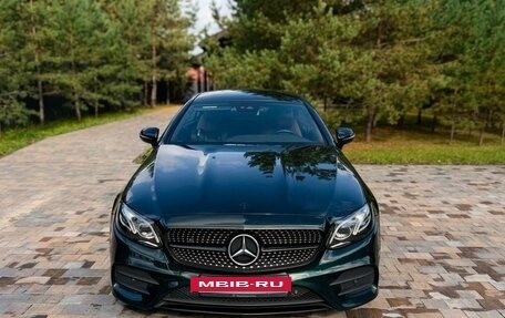 Mercedes-Benz E-Класс, 2019 год, 3 400 000 рублей, 11 фотография