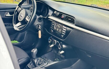 KIA Rio IV, 2020 год, 1 700 000 рублей, 3 фотография