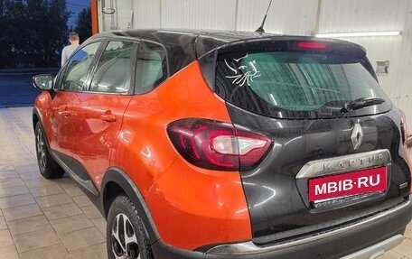 Renault Kaptur I рестайлинг, 2017 год, 1 600 000 рублей, 4 фотография
