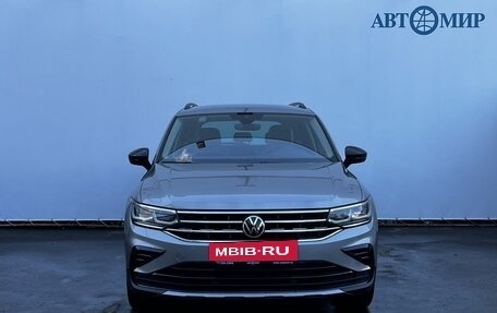 Volkswagen Tiguan II, 2021 год, 3 356 000 рублей, 2 фотография