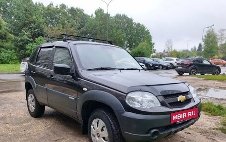 Chevrolet Niva I рестайлинг, 2014 год, 630 000 рублей, 2 фотография