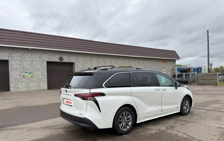Toyota Sienna, 2021 год, 4 000 000 рублей, 7 фотография