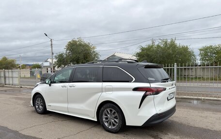 Toyota Sienna, 2021 год, 4 000 000 рублей, 4 фотография