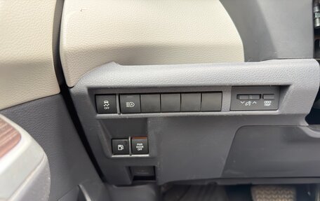 Toyota Sienna, 2021 год, 4 000 000 рублей, 13 фотография
