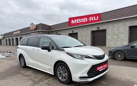 Toyota Sienna, 2021 год, 4 000 000 рублей, 9 фотография