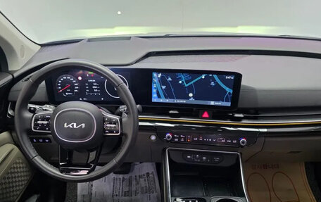 KIA Carnival, 2024 год, 6 300 888 рублей, 7 фотография
