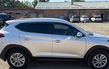 Hyundai Tucson III, 2018 год, 1 850 000 рублей, 2 фотография