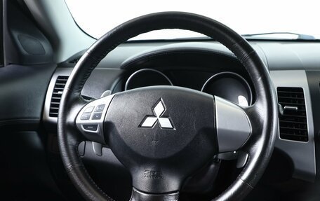 Mitsubishi Outlander III рестайлинг 3, 2010 год, 1 549 000 рублей, 12 фотография