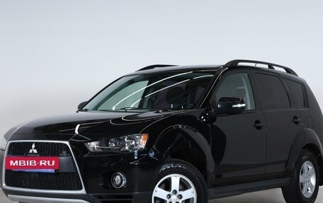 Mitsubishi Outlander III рестайлинг 3, 2010 год, 1 549 000 рублей, 4 фотография