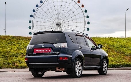 Mitsubishi Outlander III рестайлинг 3, 2010 год, 1 150 000 рублей, 2 фотография