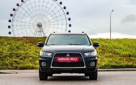 Mitsubishi Outlander III рестайлинг 3, 2010 год, 1 150 000 рублей, 3 фотография