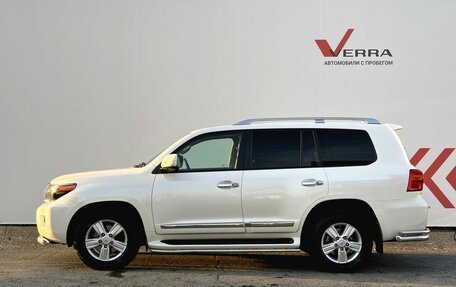 Toyota Land Cruiser 200, 2015 год, 4 060 000 рублей, 2 фотография