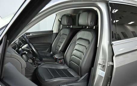 Volkswagen Tiguan II, 2019 год, 1 865 000 рублей, 11 фотография
