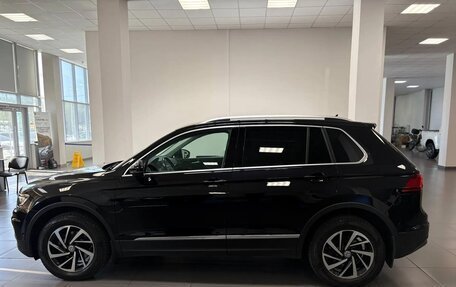 Volkswagen Tiguan II, 2017 год, 2 250 000 рублей, 2 фотография
