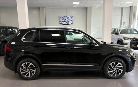 Volkswagen Tiguan II, 2017 год, 2 250 000 рублей, 6 фотография