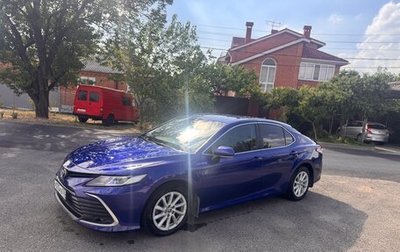 Toyota Camry, 2021 год, 2 300 000 рублей, 1 фотография