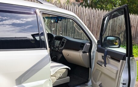 Mitsubishi Pajero IV, 2019 год, 3 300 000 рублей, 4 фотография