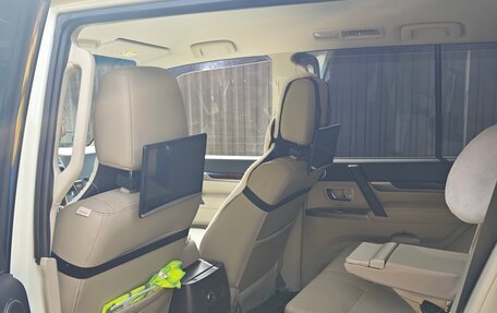 Mitsubishi Pajero IV, 2019 год, 3 300 000 рублей, 10 фотография