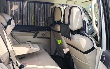 Mitsubishi Pajero IV, 2019 год, 3 300 000 рублей, 7 фотография