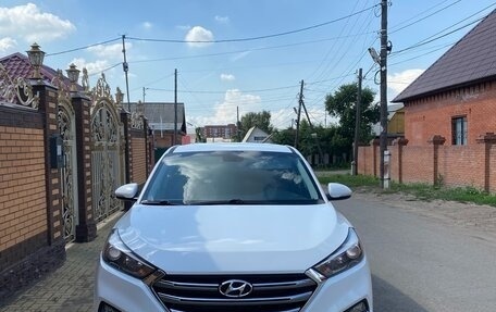 Hyundai Tucson III, 2016 год, 1 900 000 рублей, 2 фотография