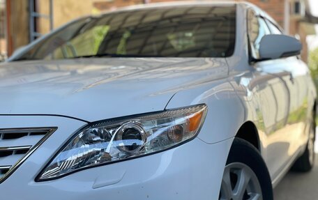 Toyota Camry, 2011 год, 1 550 000 рублей, 3 фотография