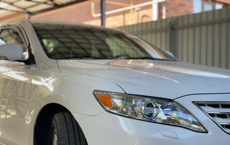 Toyota Camry, 2011 год, 1 550 000 рублей, 2 фотография