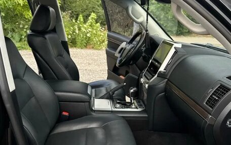 Toyota Land Cruiser 200, 2015 год, 5 350 000 рублей, 6 фотография