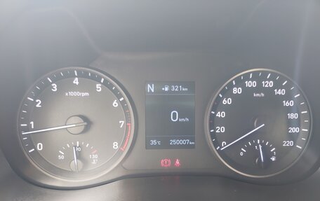 Hyundai Solaris II рестайлинг, 2019 год, 1 250 000 рублей, 12 фотография